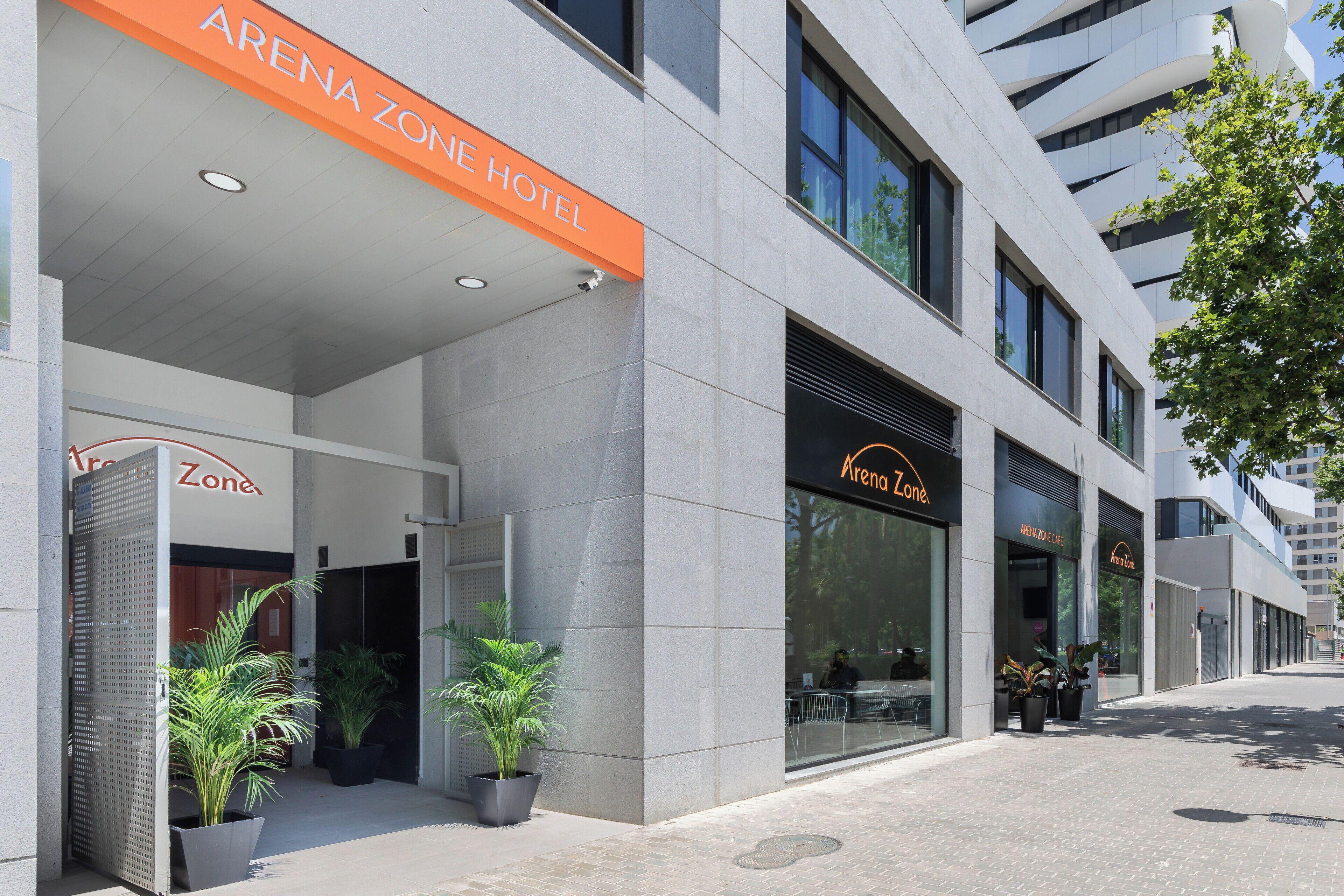Arena Zone Hotel — Photos 2